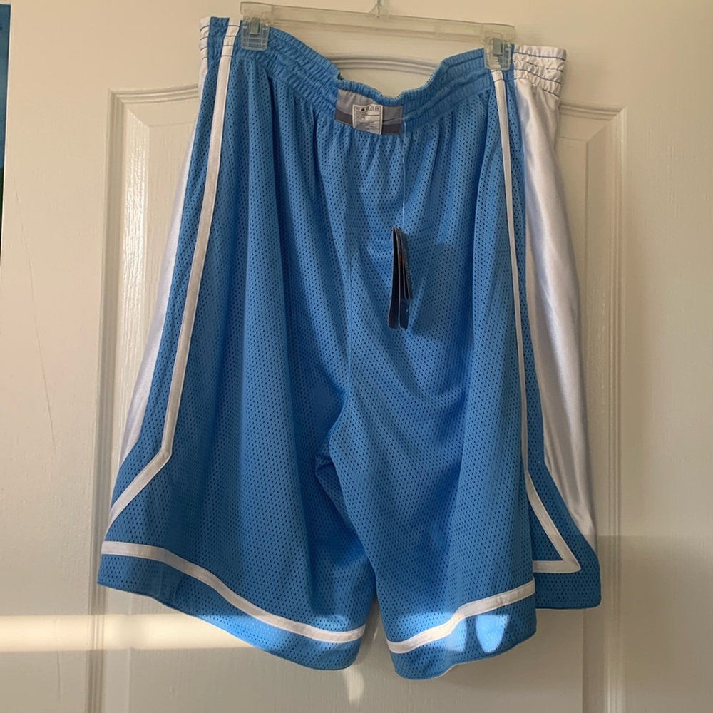 Vntg 2004. Nike reversible basketball shorts. 
XXL- TTG